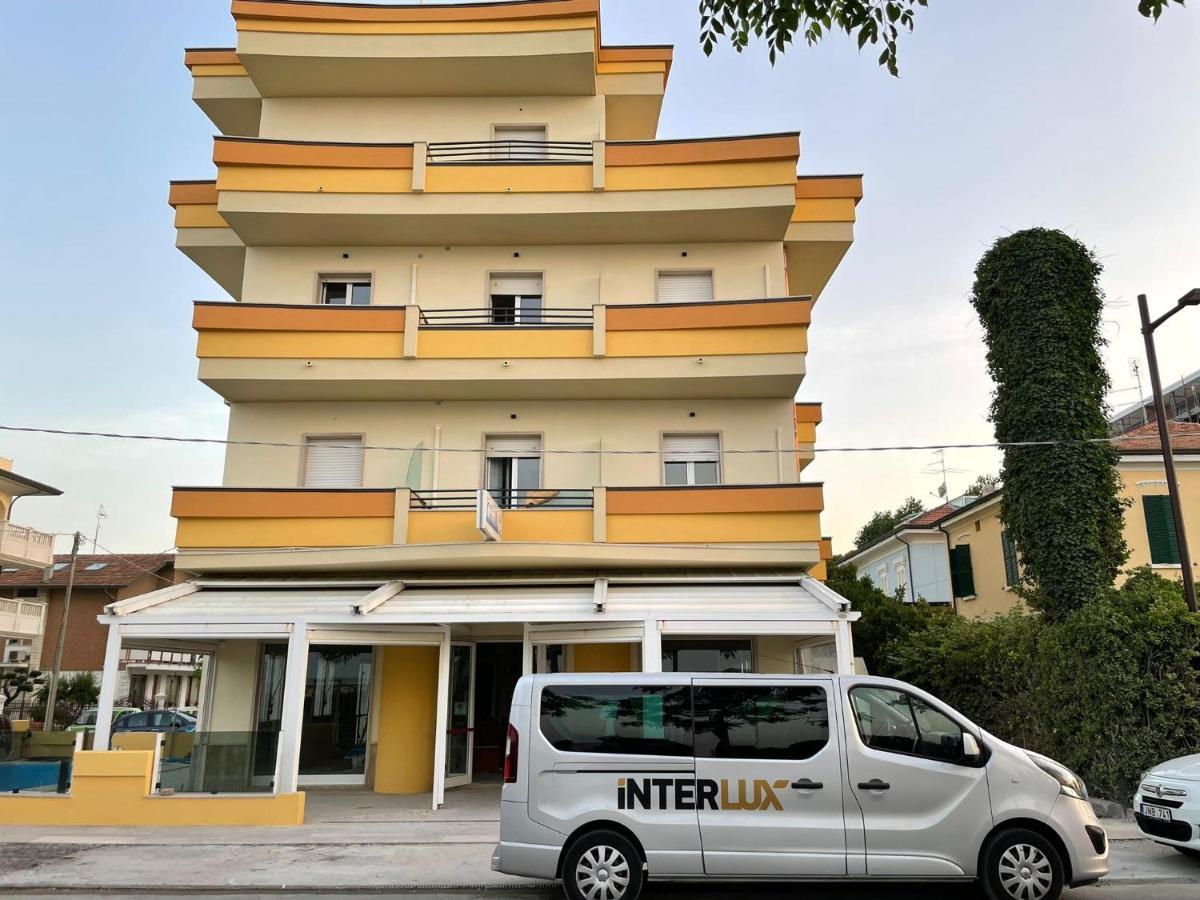 רימיני Hotel Costazzurra By Interlux מראה חיצוני תמונה